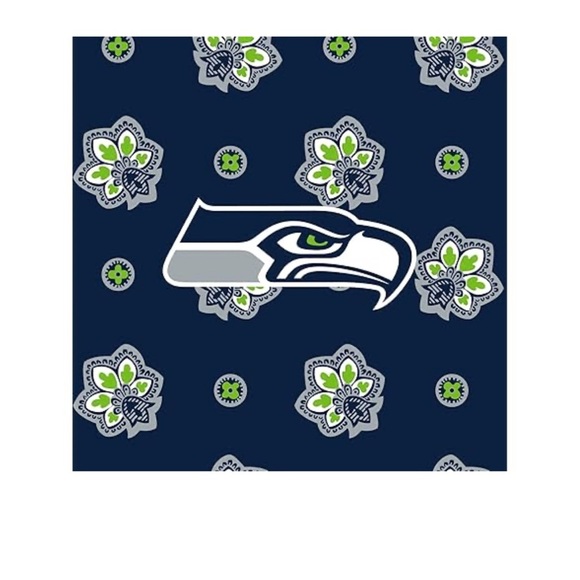 Vera Bradley Seattle Seahawks Small Cotton Crossbody Bag (Navy/Neon Green) NWT - Picture 3 of 7